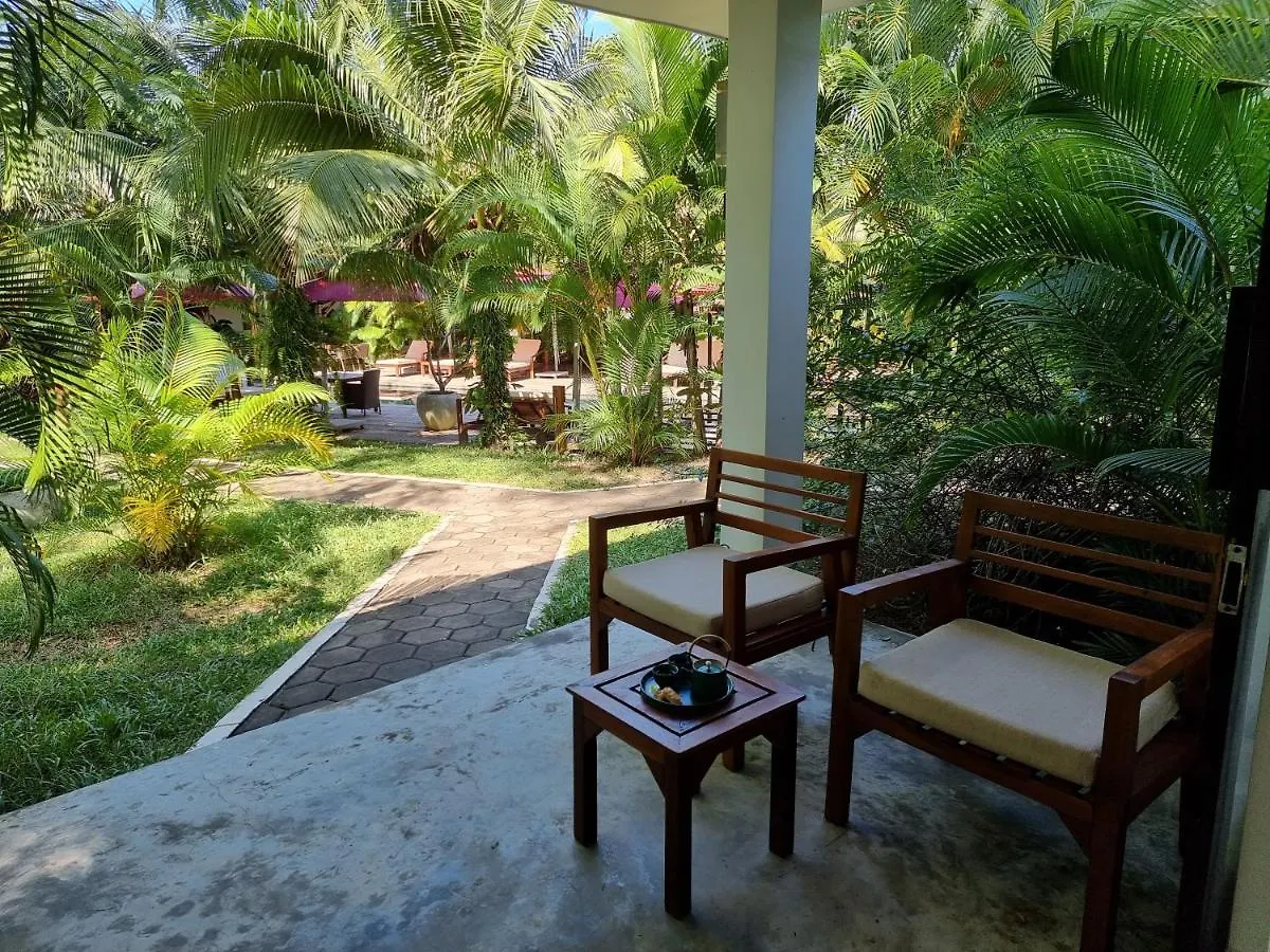Sahaa Beach Resort Sihanoukville Hotel