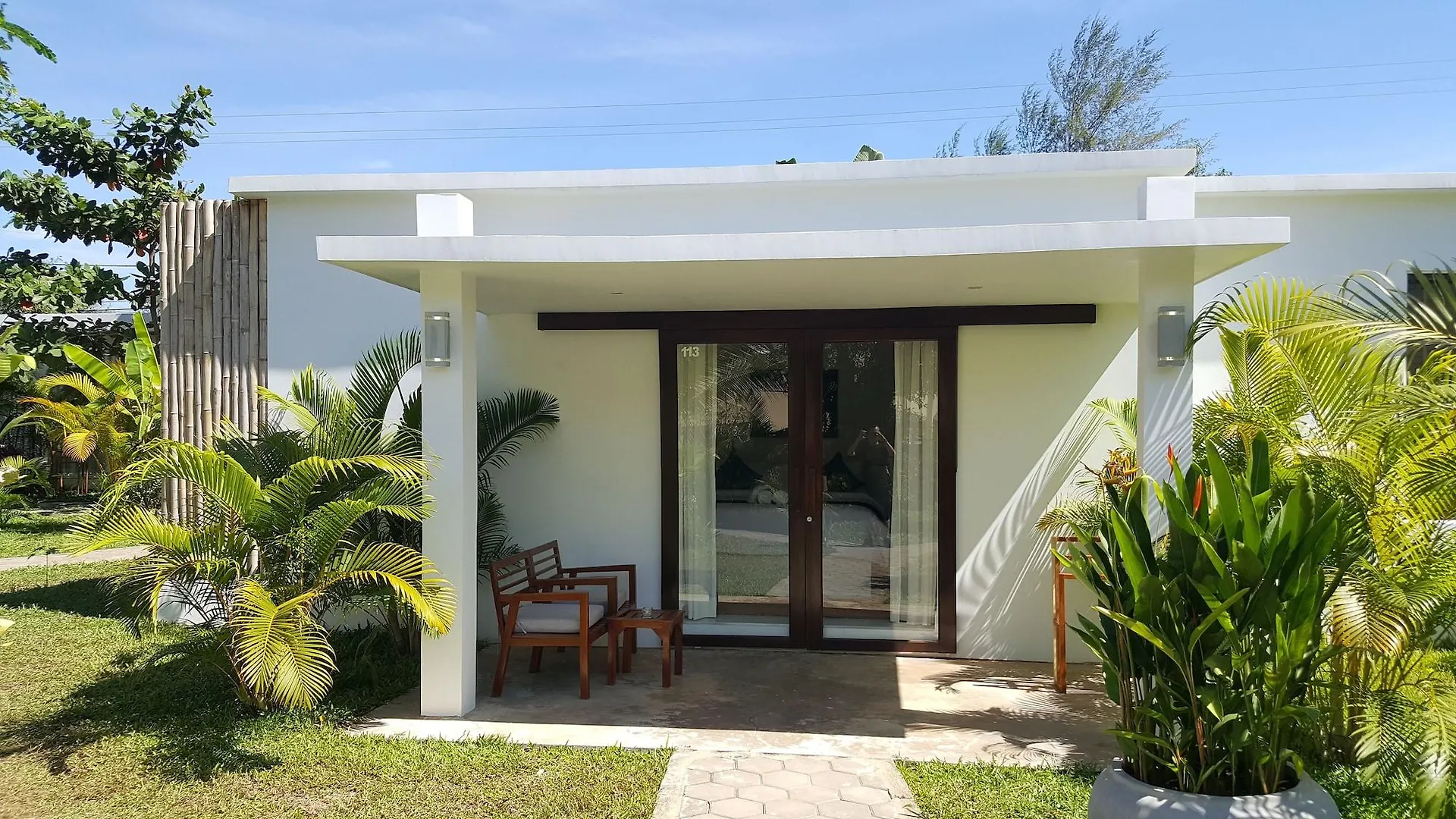 Sahaa Beach Resort Sihanoukville Hotel