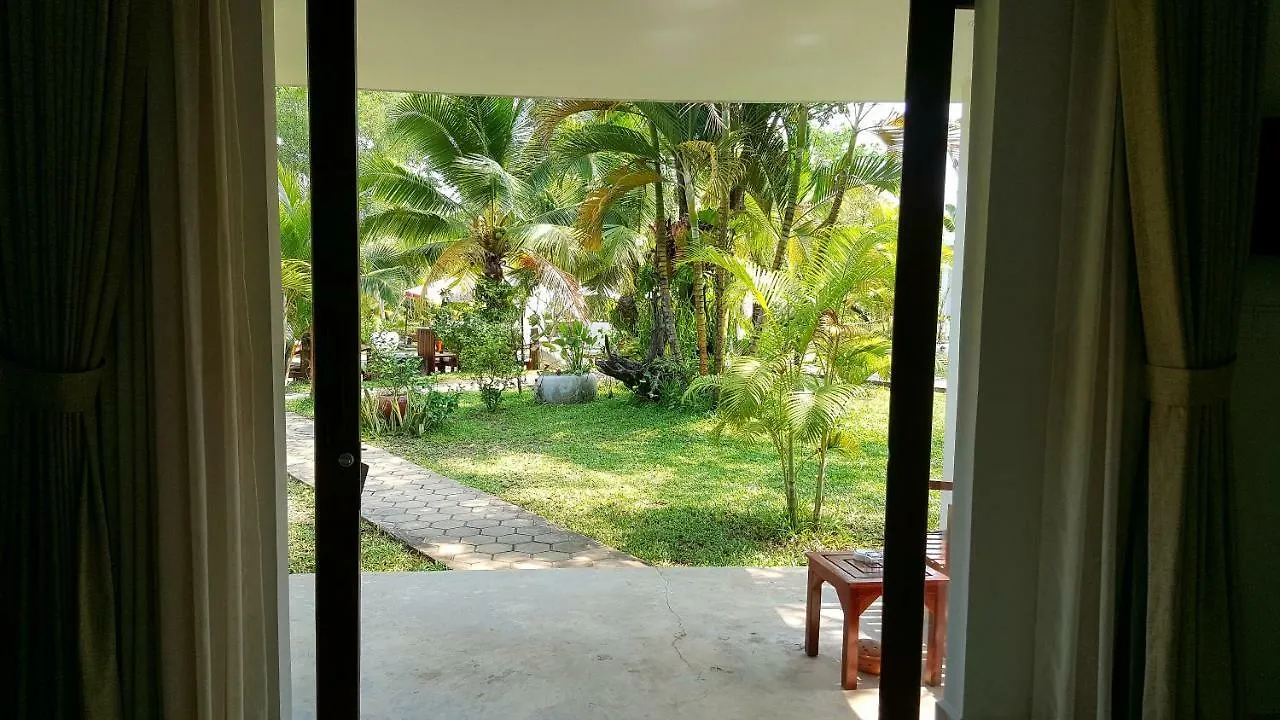 Sahaa Beach Resort Sihanoukville 4*,